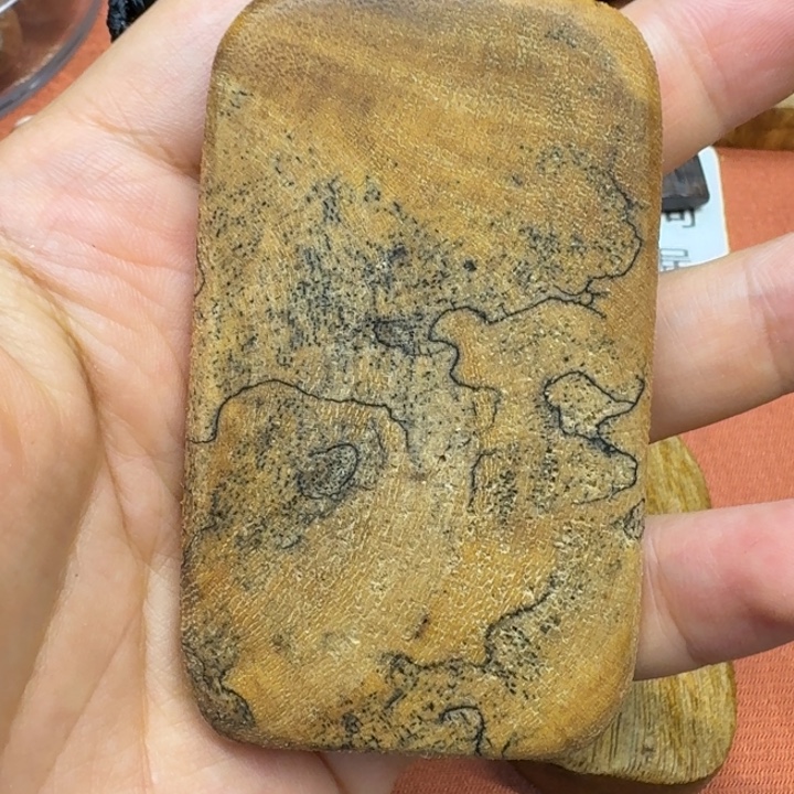 大叶紫檀（黑酸枝木类）