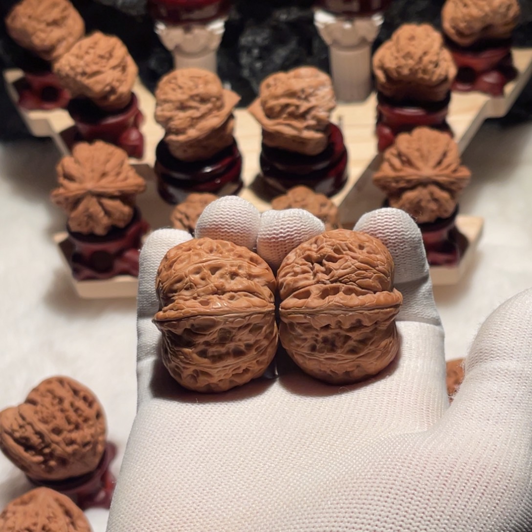 文玩核桃吊坠全品毕业元宝核桃尺寸45