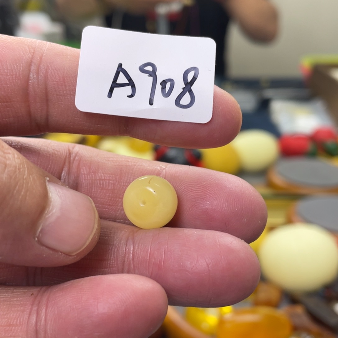 手链琥珀未镶嵌多样性发，发其中一件