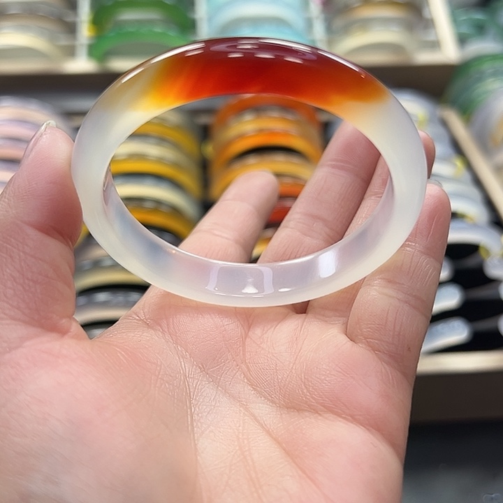 玛瑙/玉髓手镯未镶嵌