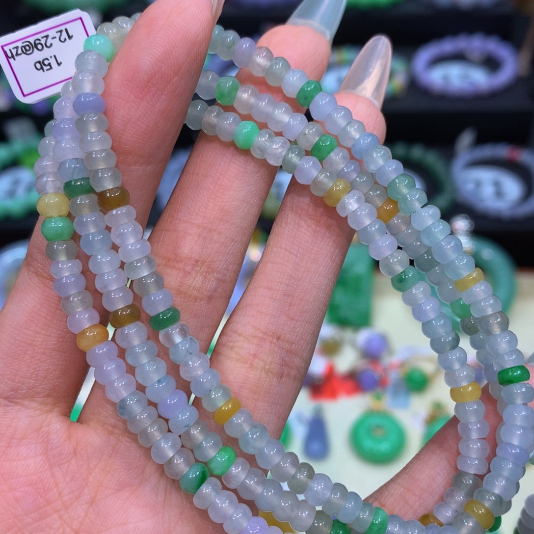 翡翠未镶嵌颈饰翡翠4