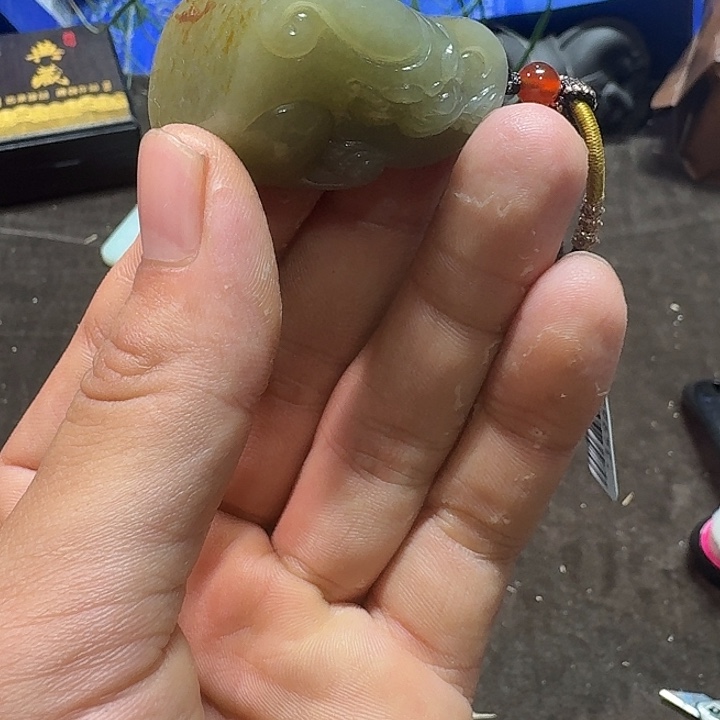 未镶嵌和田玉车挂