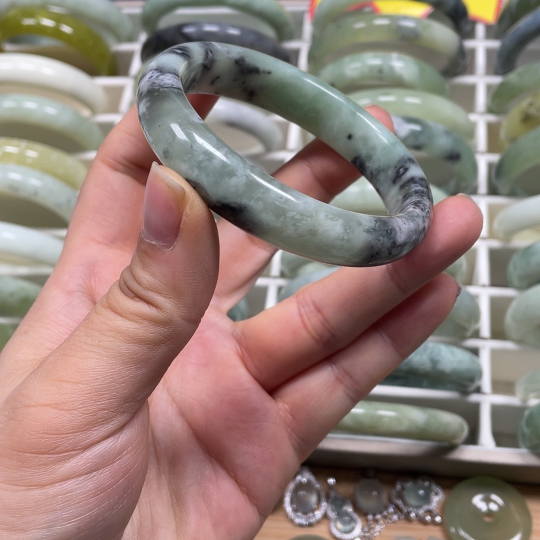 蛇纹石玉手镯未镶嵌57.5口径福利款有瑕疵