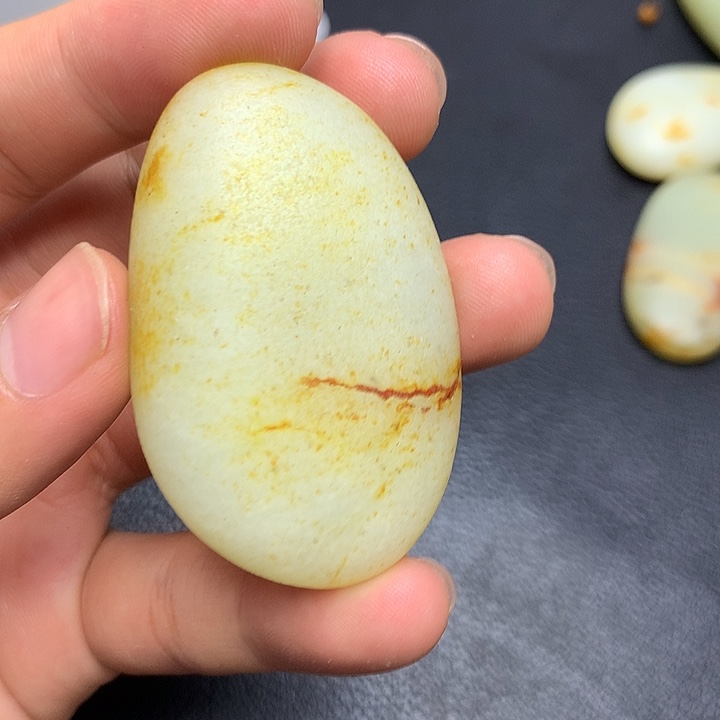 未镶嵌和田玉（糖玉）挂件