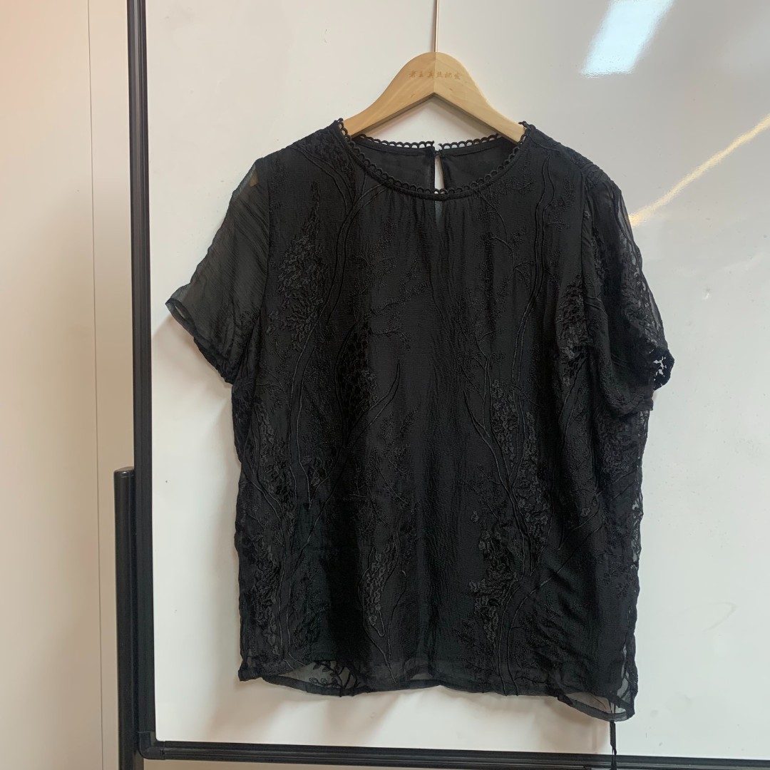 100桑蚕丝真丝顺纡刺绣黑色短袖上衣J037
