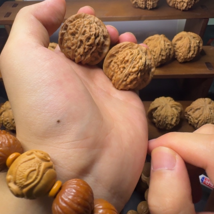 文玩核桃把件四座楼