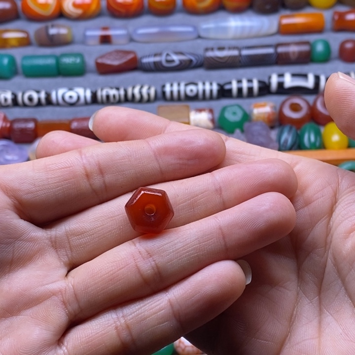 河***马玛瑙/玉髓未镶嵌巴西玛瑙饰品桶珠