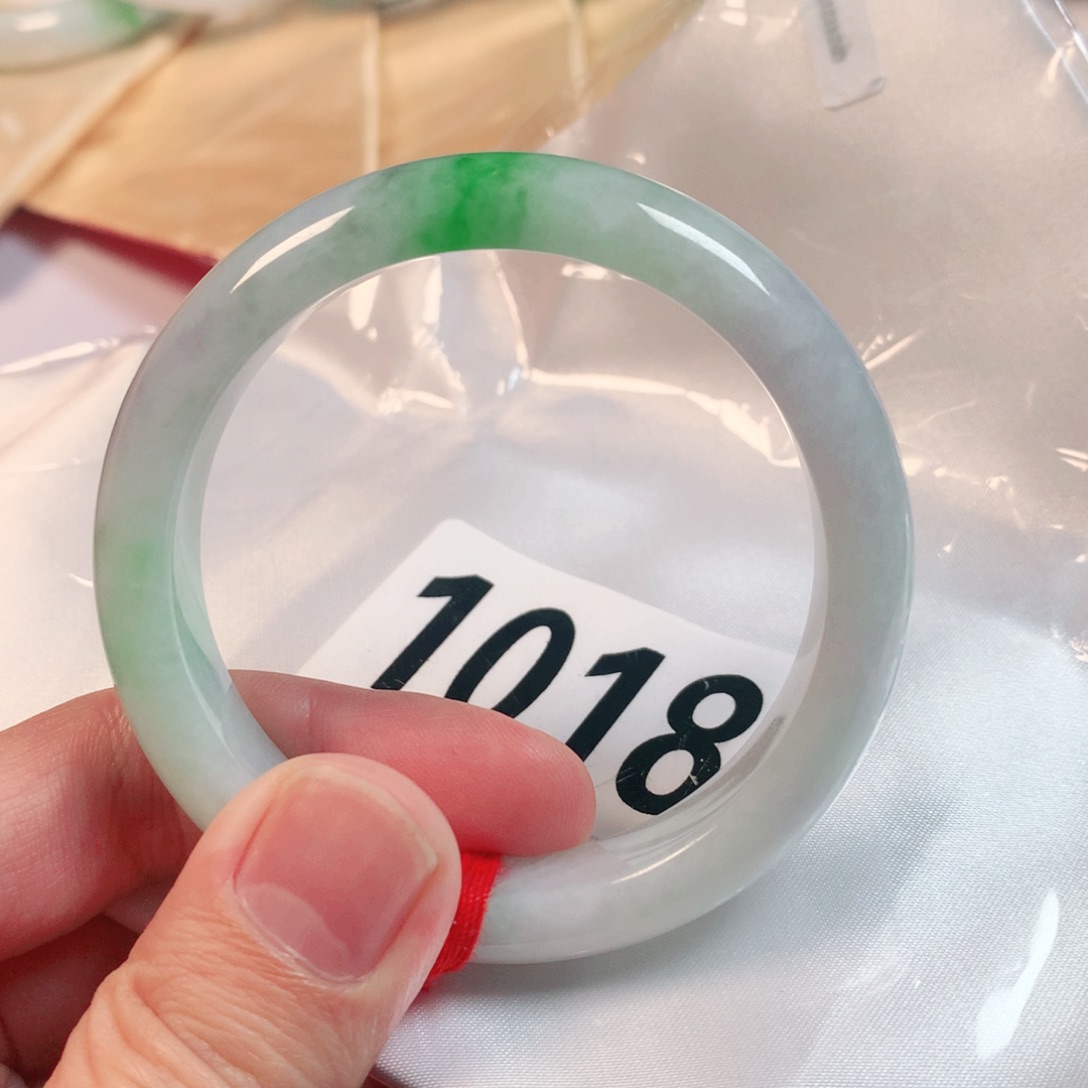 翡翠手镯未镶嵌翡翠手镯1018