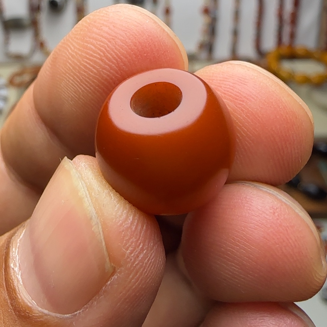 琥珀裸石未镶嵌h j n j n n n n