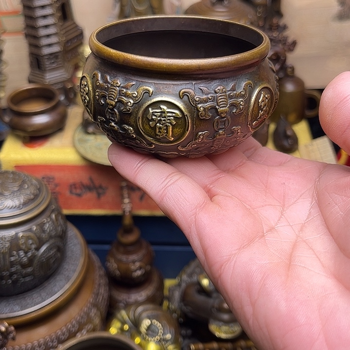 精美铜器点击下单