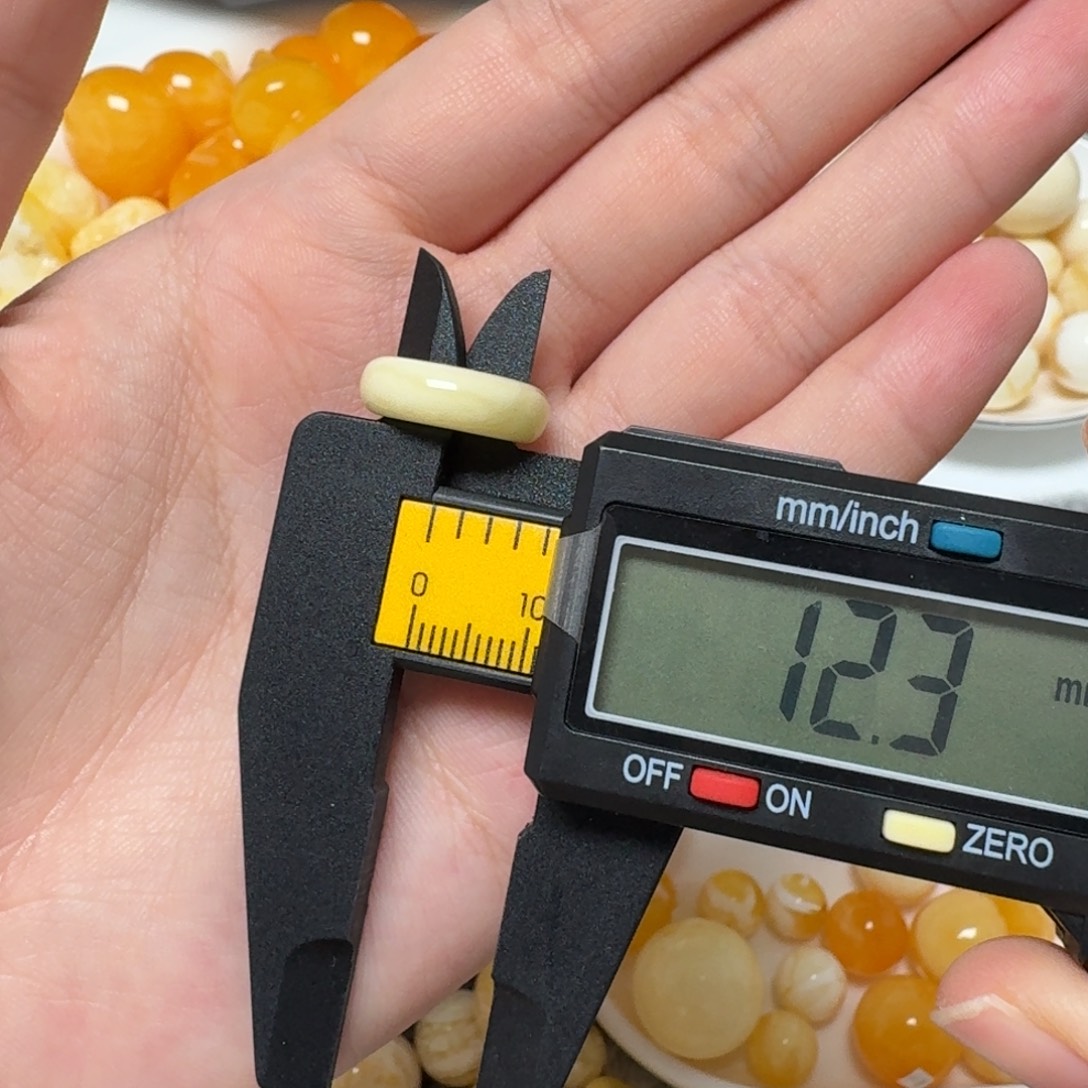 琥珀未镶嵌裸石蜜蜡跑环