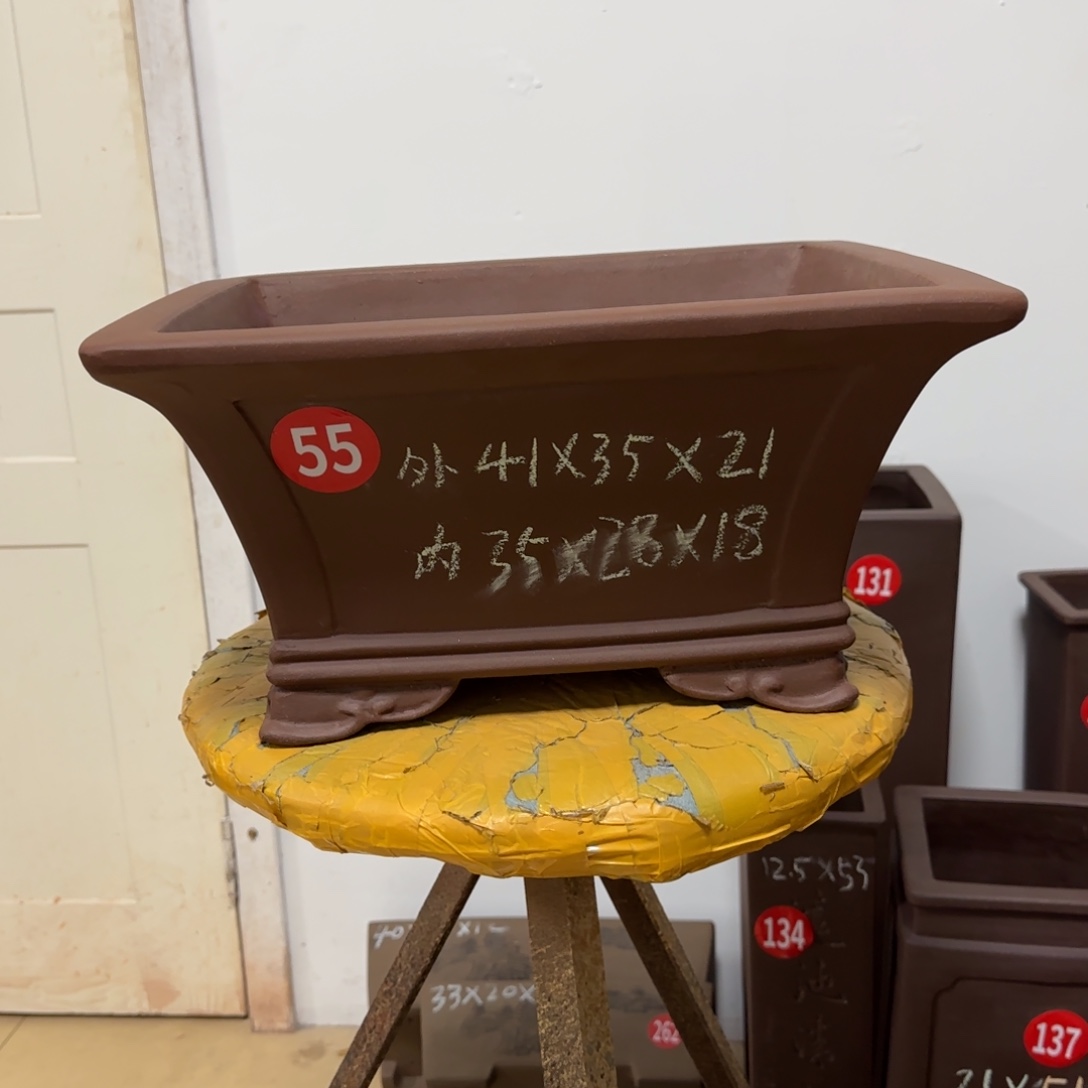 紫砂花盆呜呜呜呜