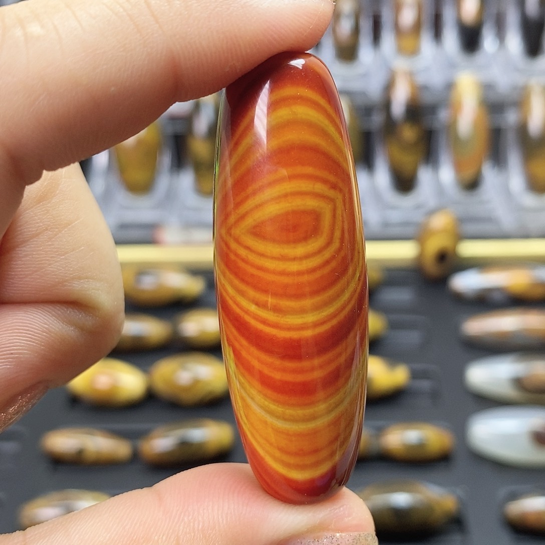 玛瑙/玉髓颈饰合金