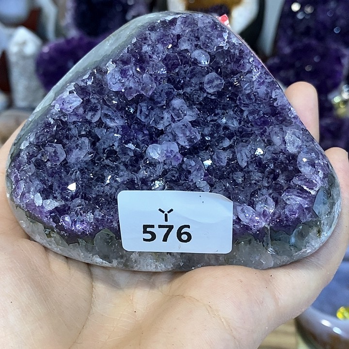 未镶嵌水晶大型摆件（非配饰）