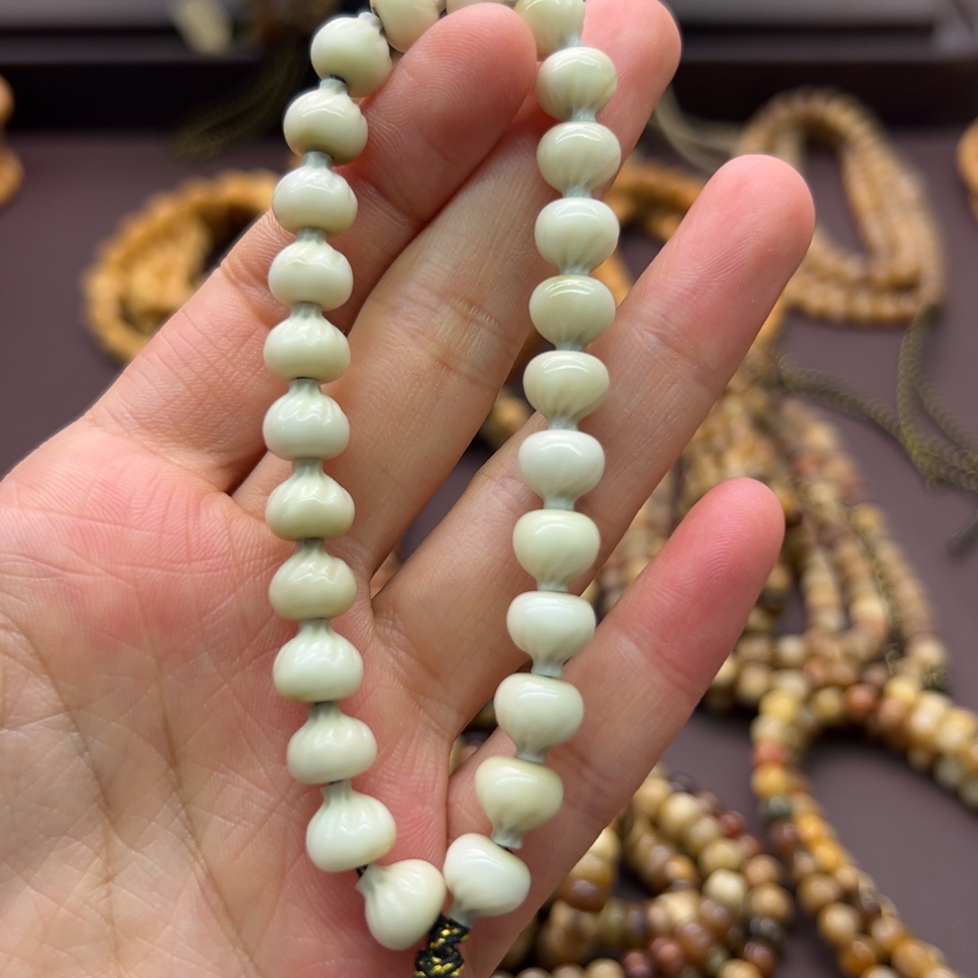 雪***)龙脊菩提吊坠包子