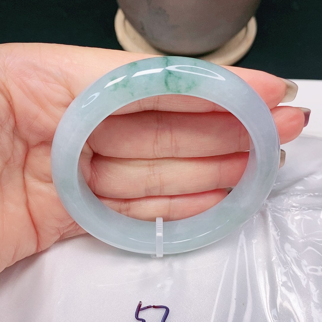 【闪购商品】翡翠手镯未镶嵌正