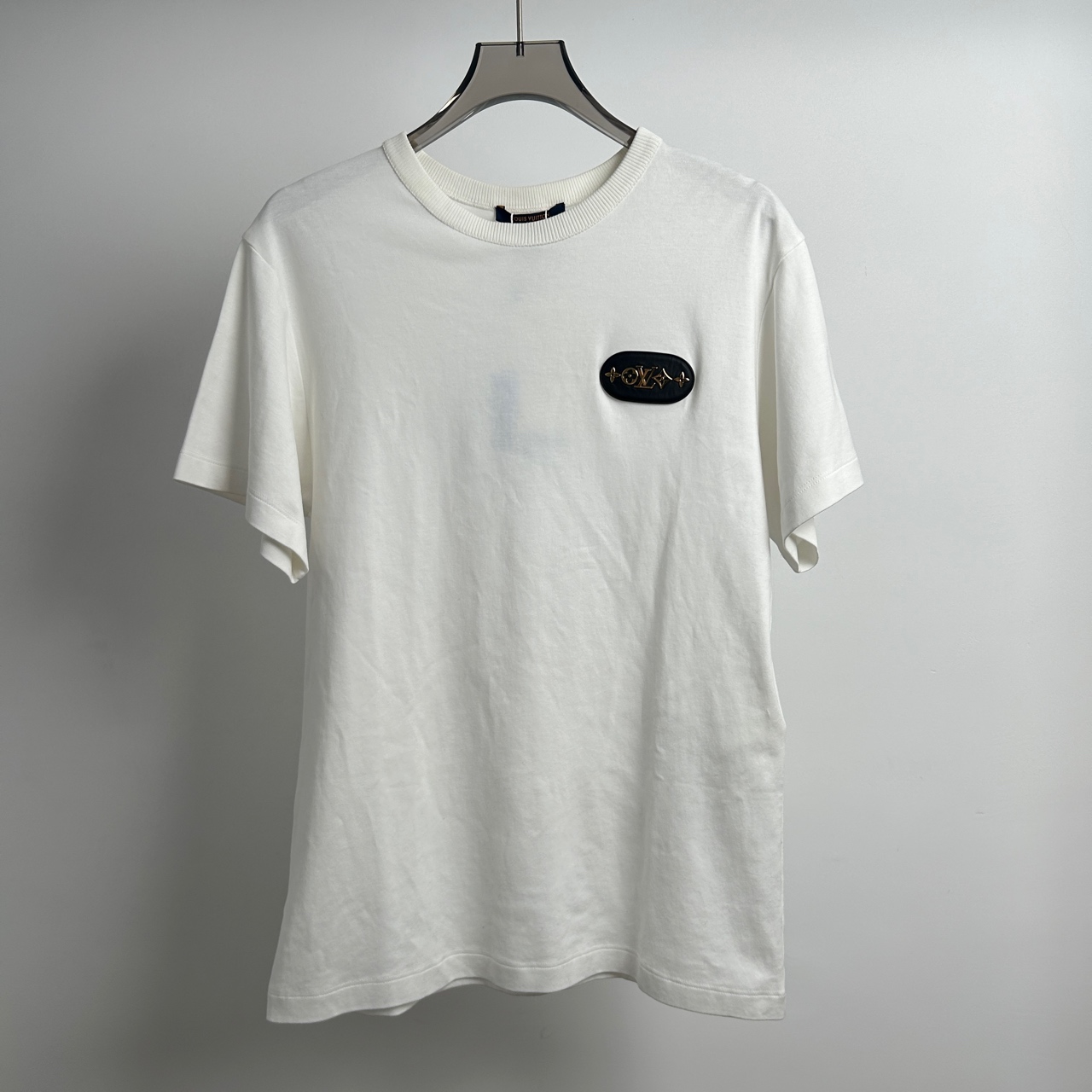 99新 LouisVuitton/路易威登  白色胸标短袖 M码 99新/GM002845