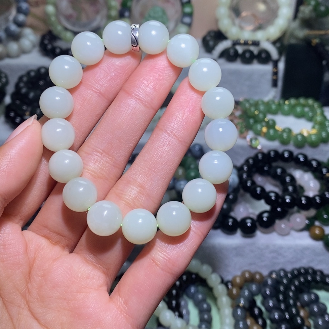 和田玉未镶嵌手链