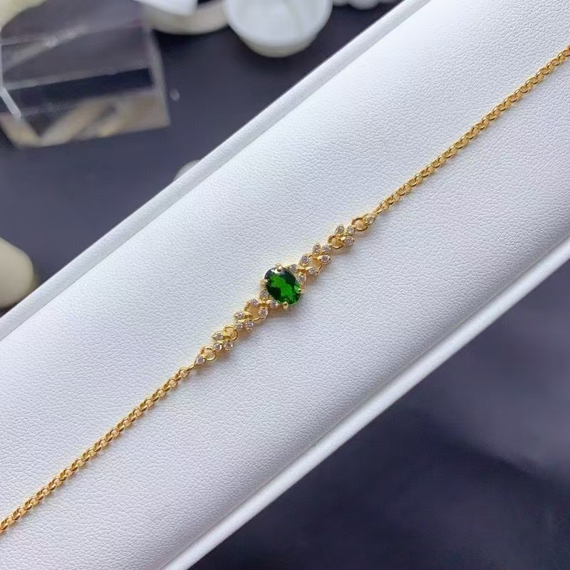 俄罗斯透辉石925银豪镶主石尺寸5 ×7mm A67