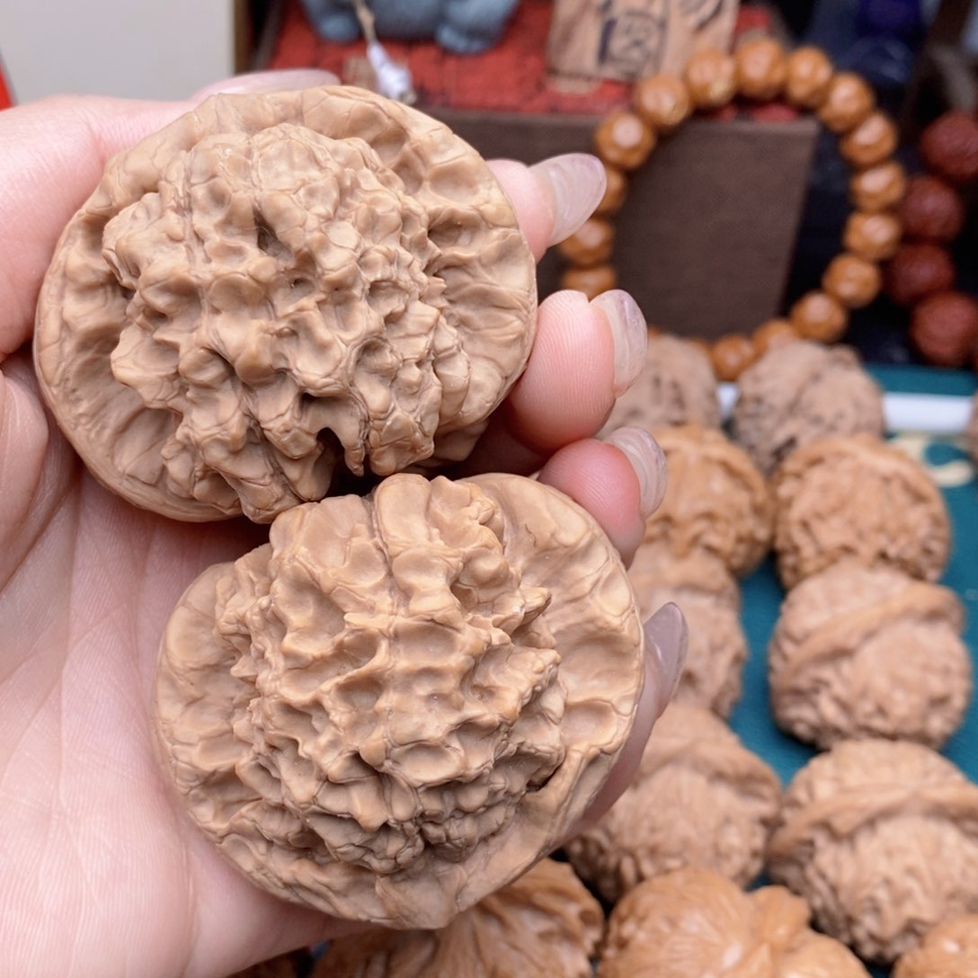 文玩核桃把件北***?龙鼎