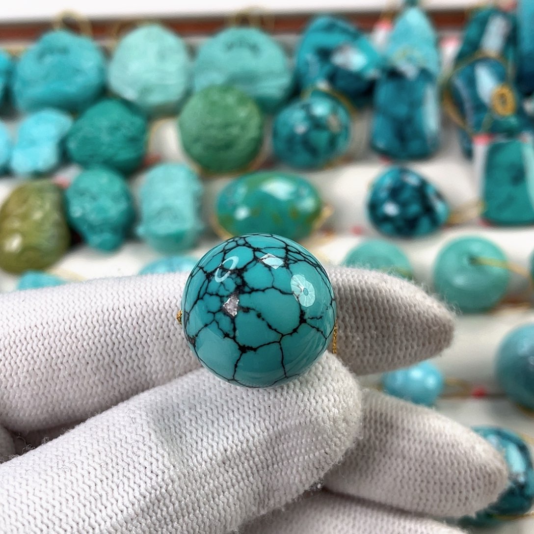 T***d绿松石未镶嵌挂件