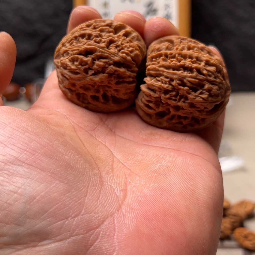 阿***轩把件文玩核桃南疆43微小色差