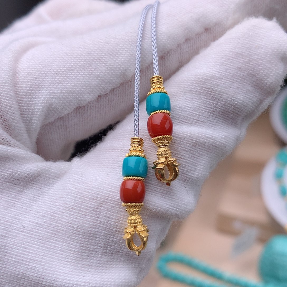 绿松石珠宝奇石18K金镶嵌