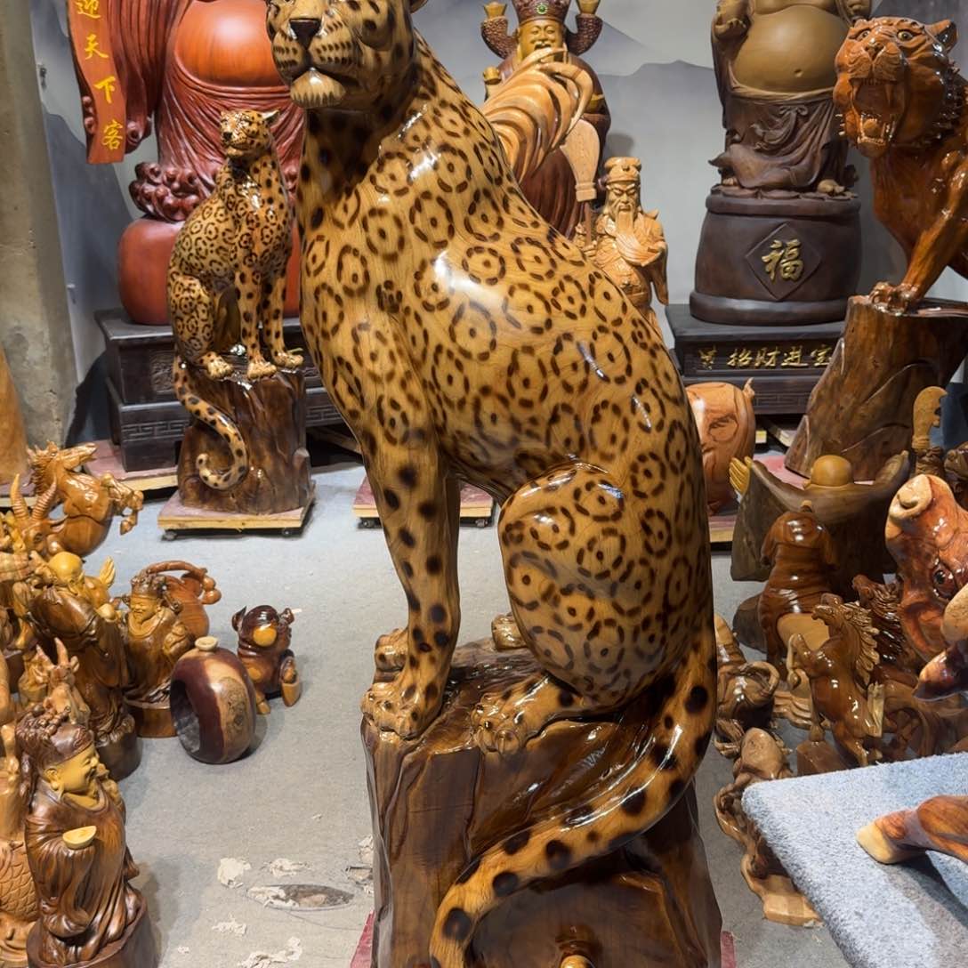 香樟木肖*喜香樟木豹子摆件