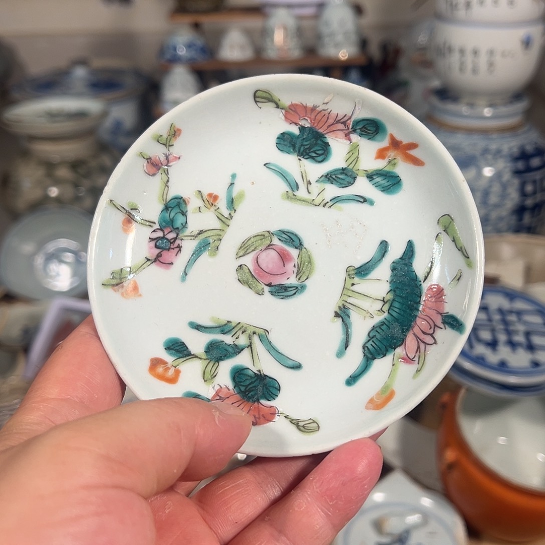 瓷片粉彩花卉盘子，全场包邮