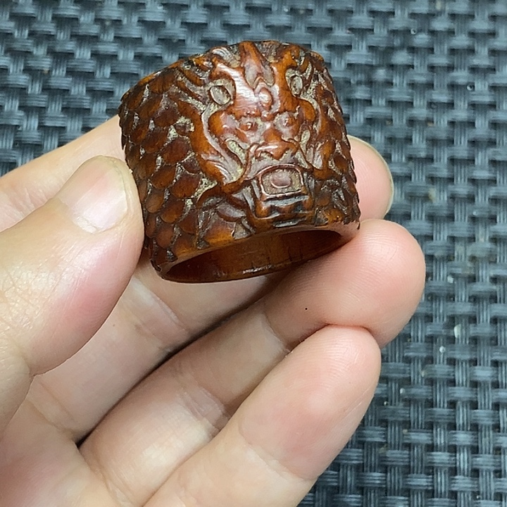 吊坠滴血莲花菩提