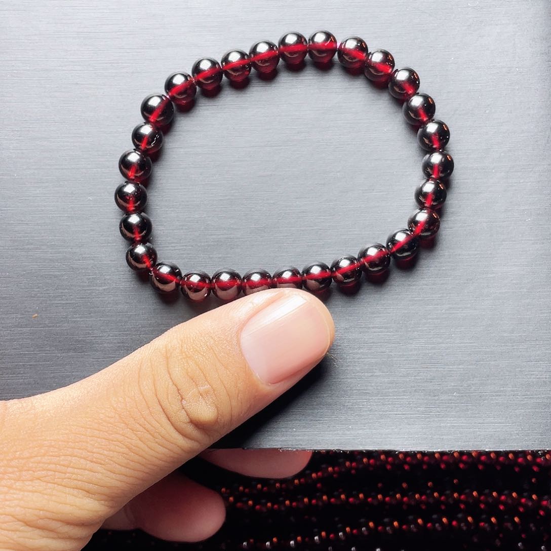石榴石手链未镶嵌6.0ＭＭ毕业级酒红单圈天花板