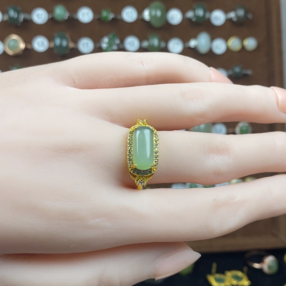 和田玉（碧玉）戒指合金