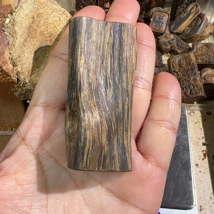 沉香吊坠绿棋楠沉香吊坠17克