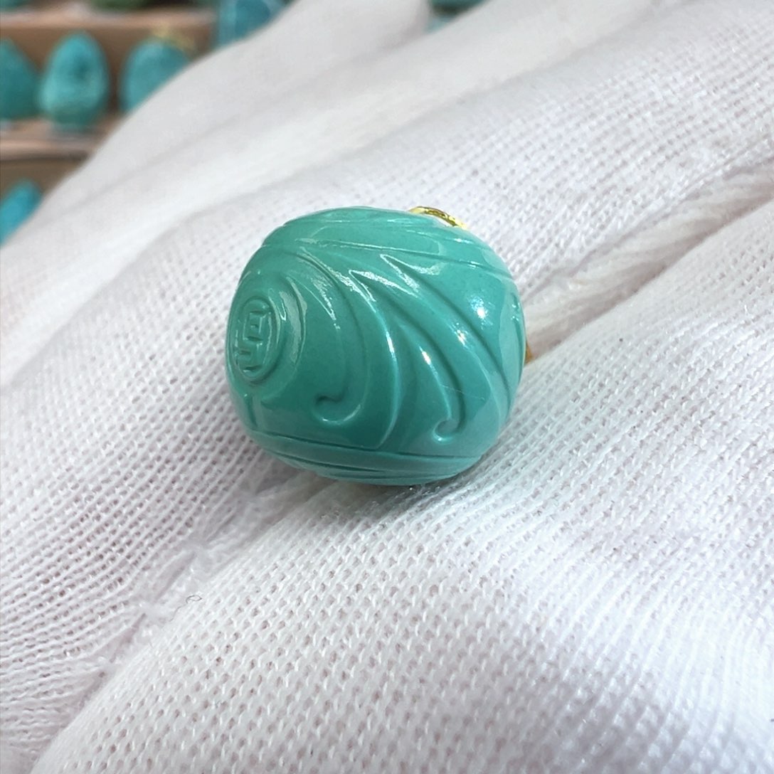 绿松石配饰未镶嵌