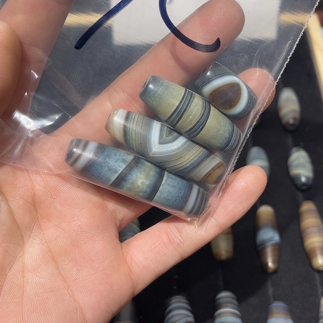 唐***九玛瑙/玉髓合金手链