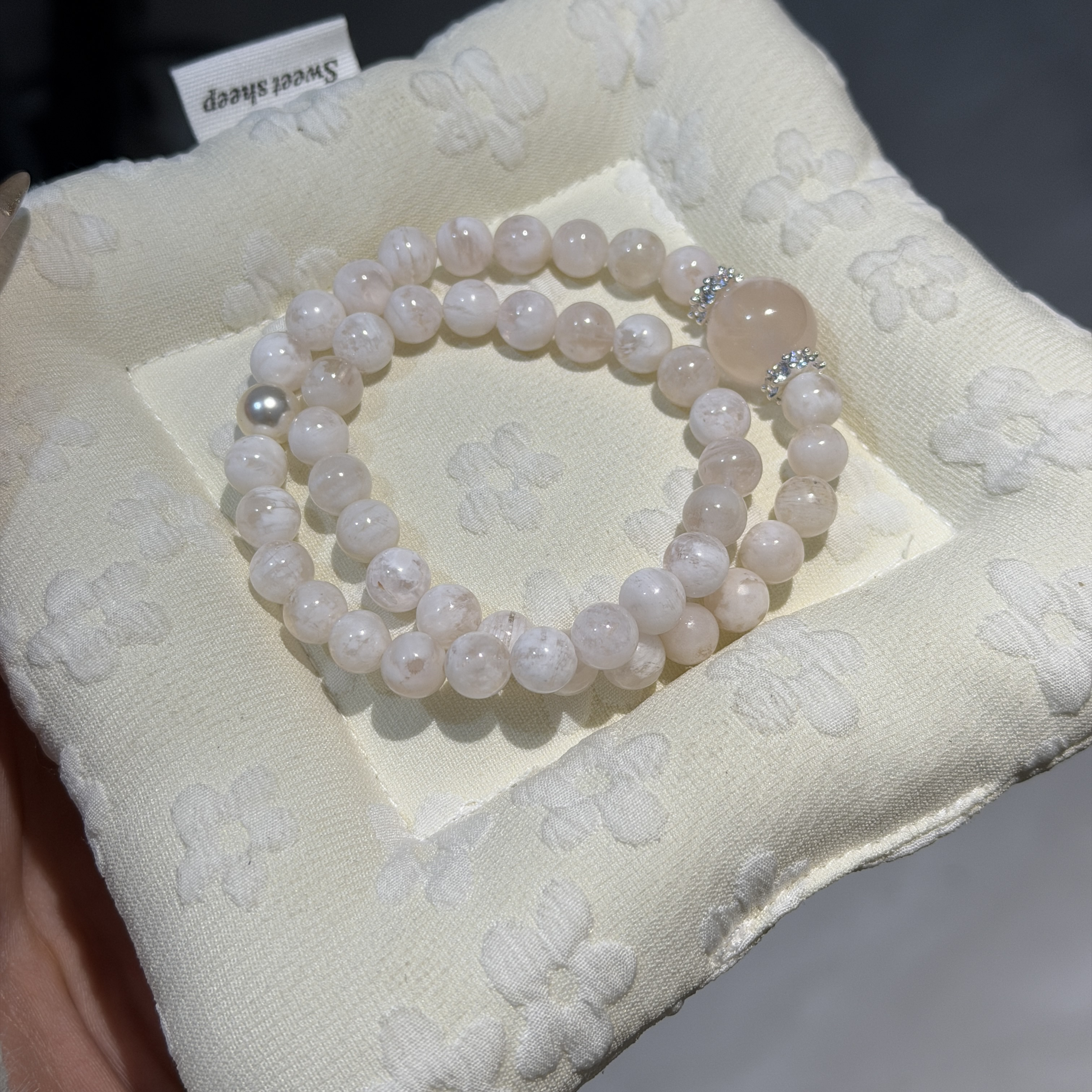 《草莓大福》天然粉雪花幽灵满景