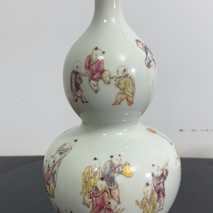 瓶略****玩一个粉彩人物葫芦瓶