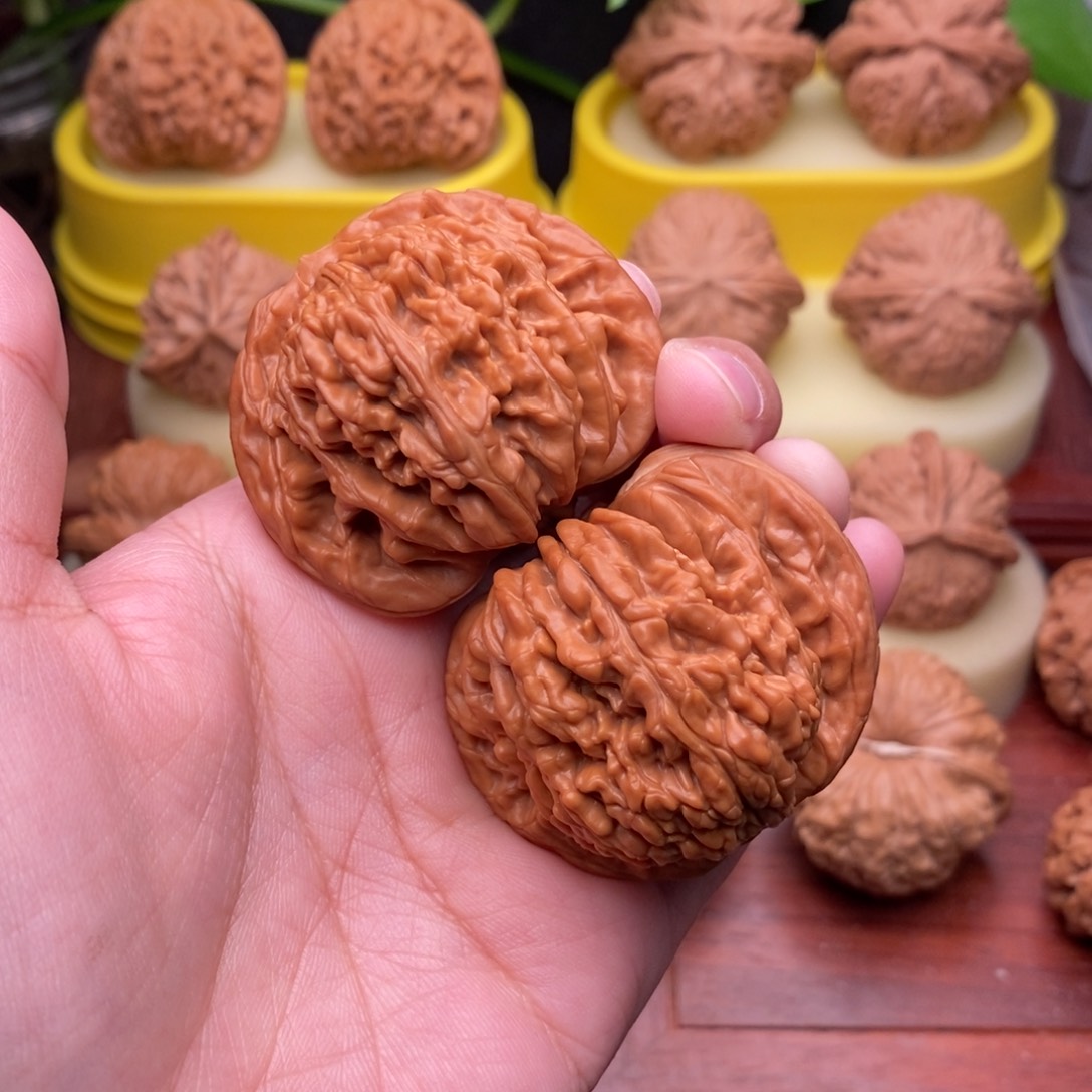 把件文玩核桃看**抖46“毕业”四座楼“大漏”