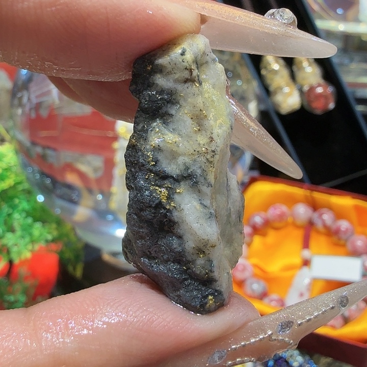 微6.8g聚金阁天然明金矿标