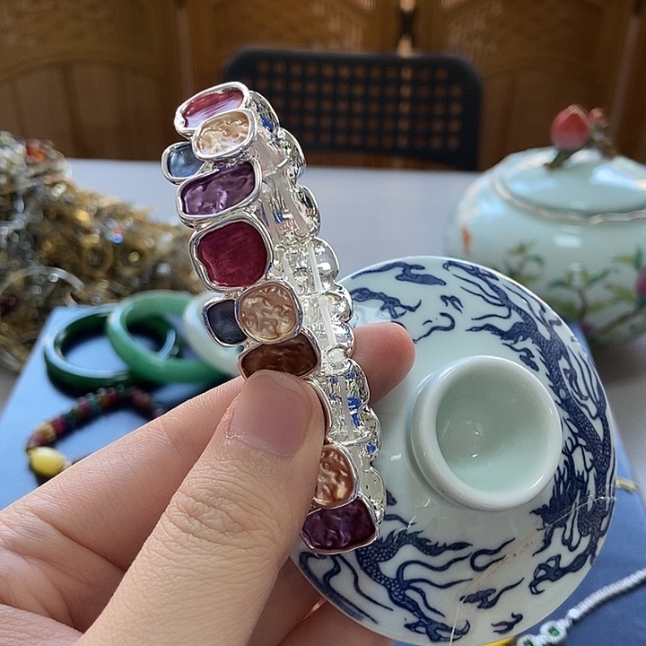 瓷片不哈哈哈哈哈哈哈哈哈哈