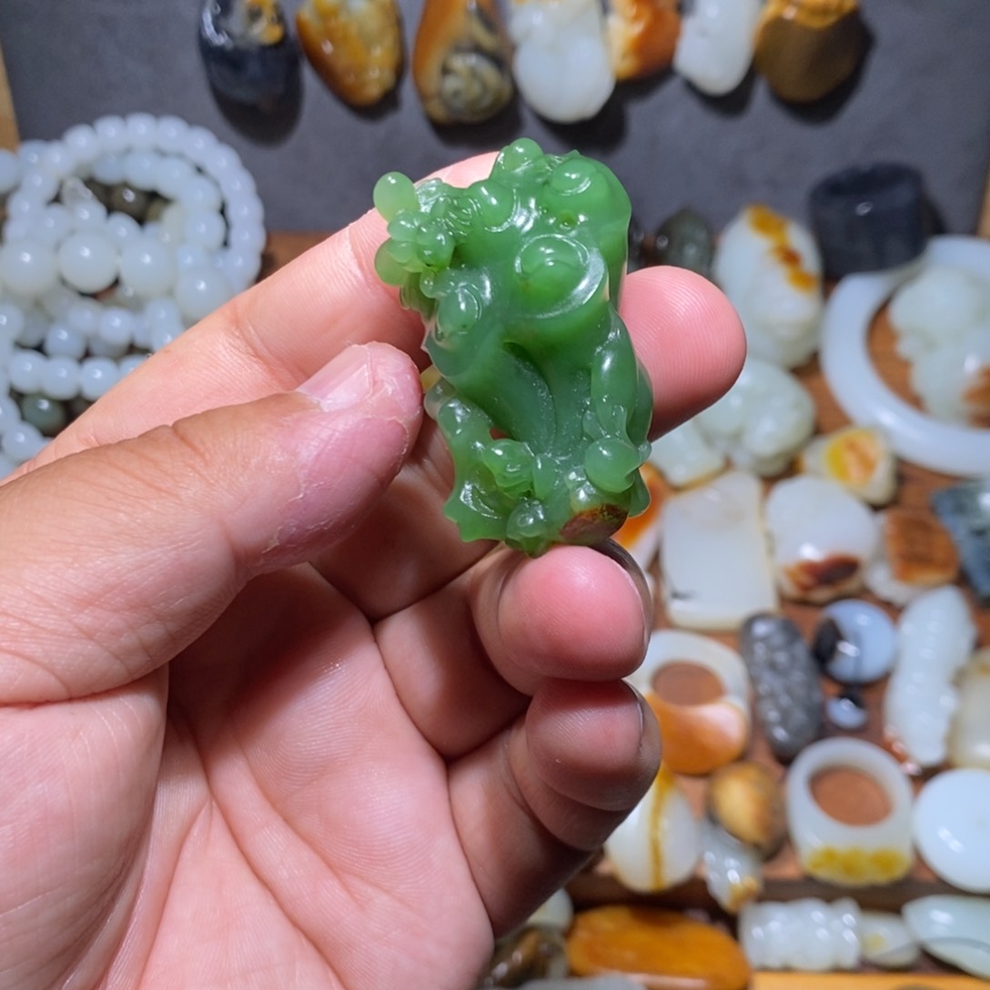 和田玉颈饰未镶嵌函