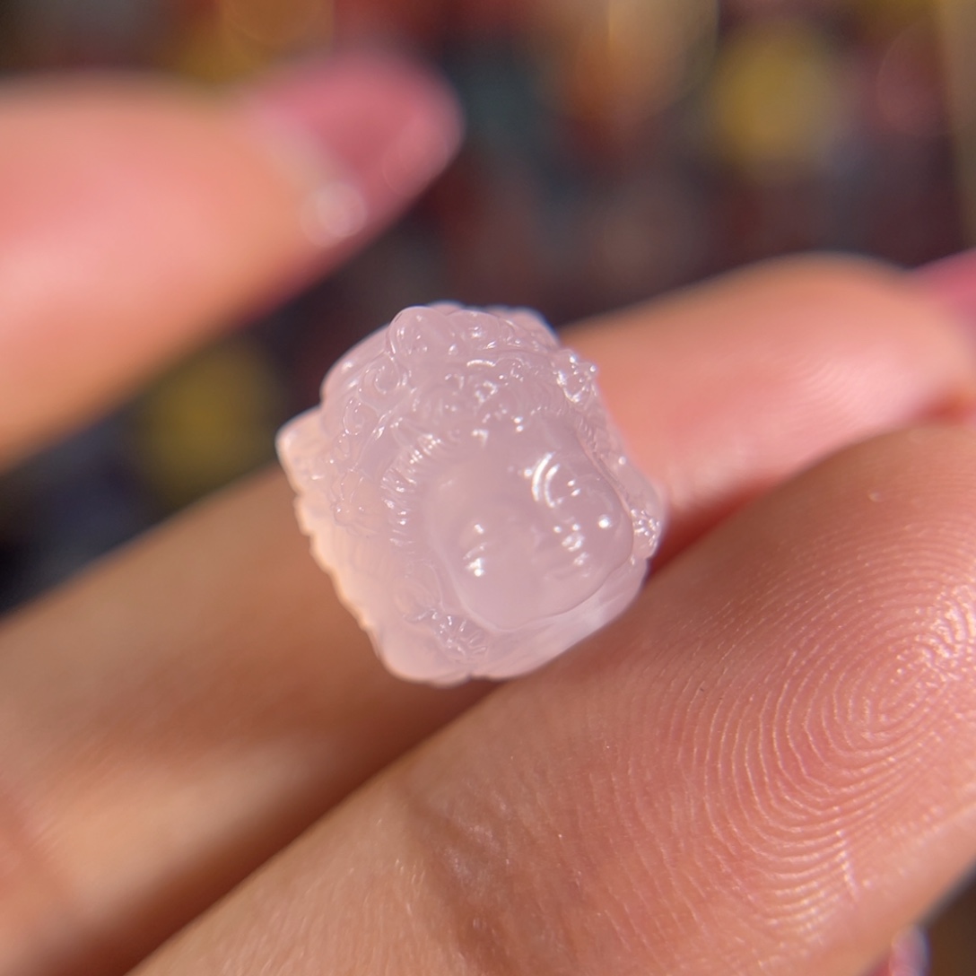 玛瑙/玉髓中洞子宝宝观音未镶嵌