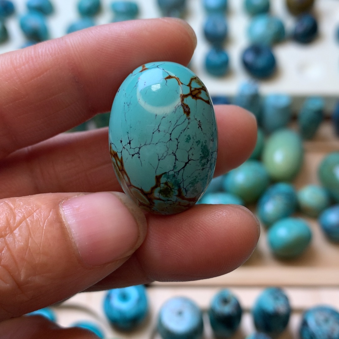 绿松石未镶嵌珠宝奇石