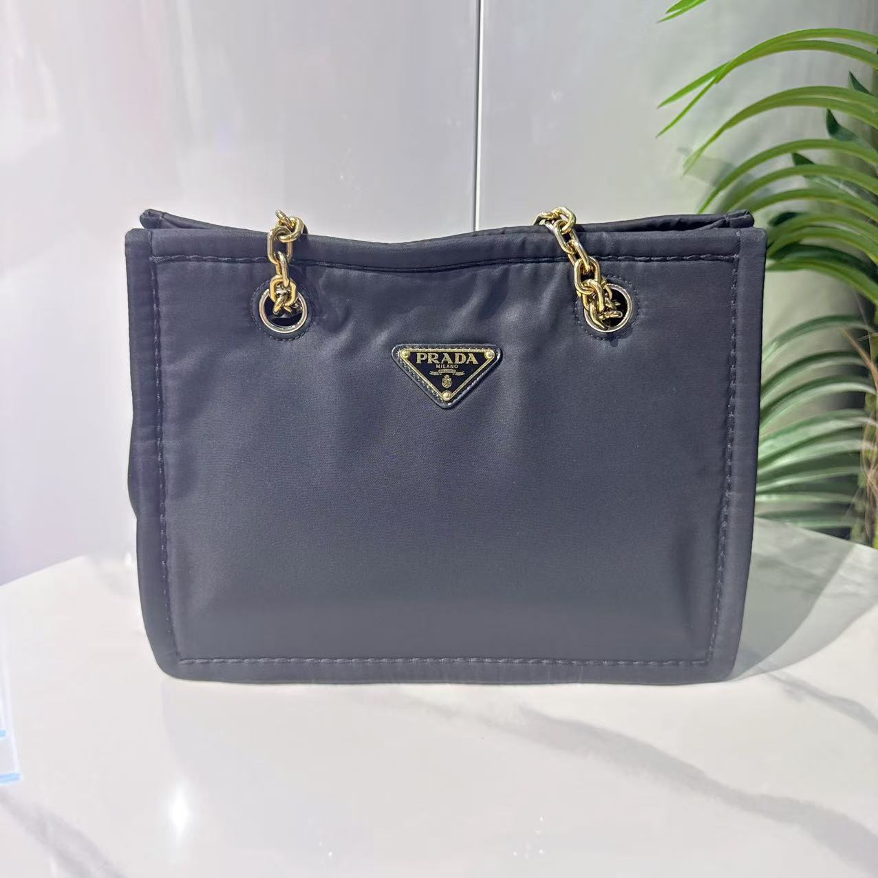 99新 Prada/普拉达 蔚蓝/ 黑金降落伞 托特包