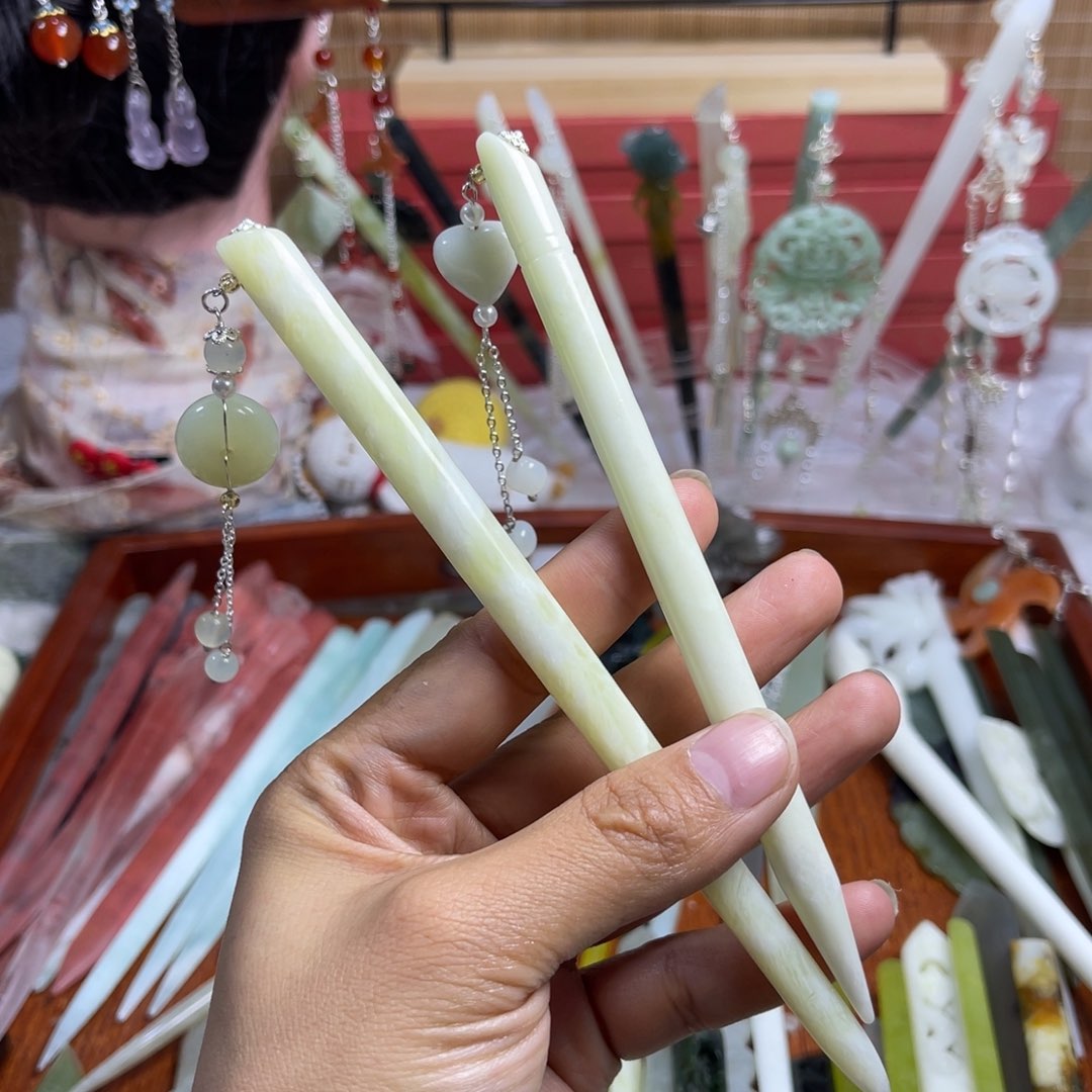 蛇纹石玉发饰未镶嵌