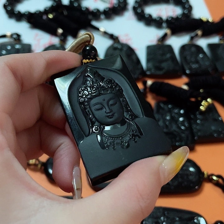 翡翠颈饰未镶嵌前*