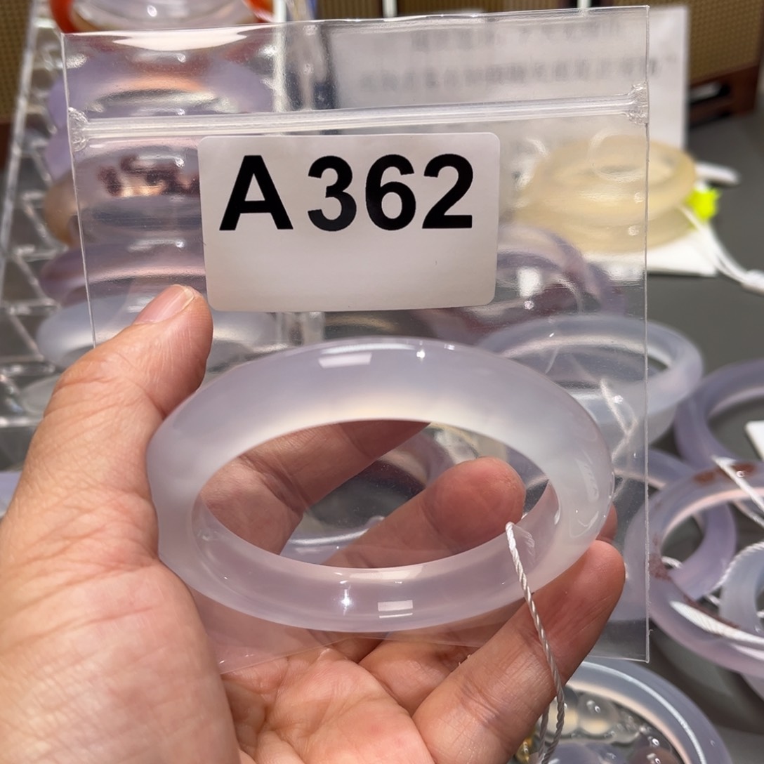 手镯玛瑙/玉髓未镶嵌一***.56-362