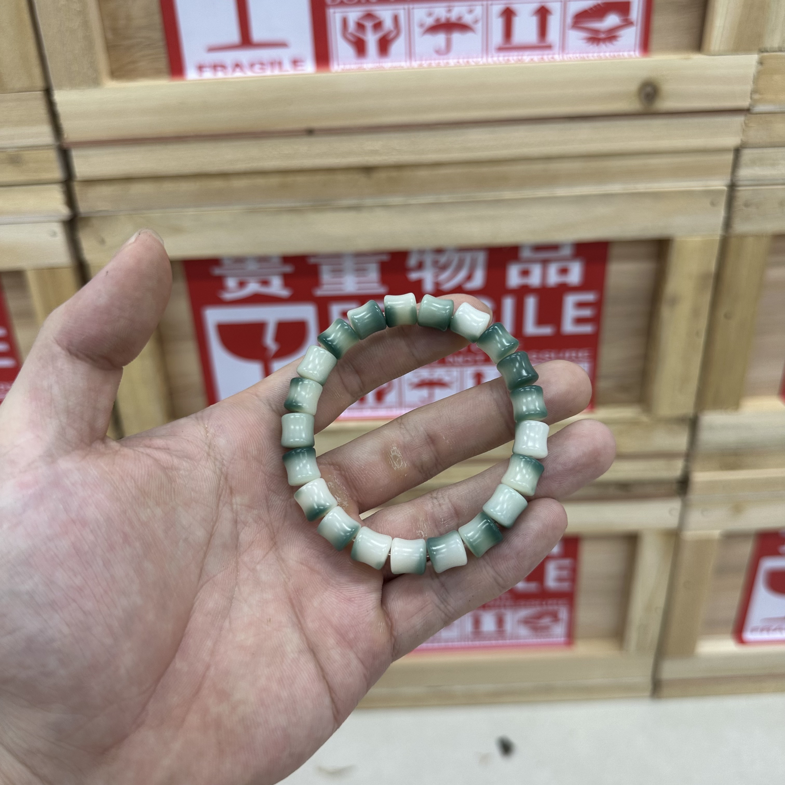 STJ065竹节飘绿菩提单圈手串无礼盒