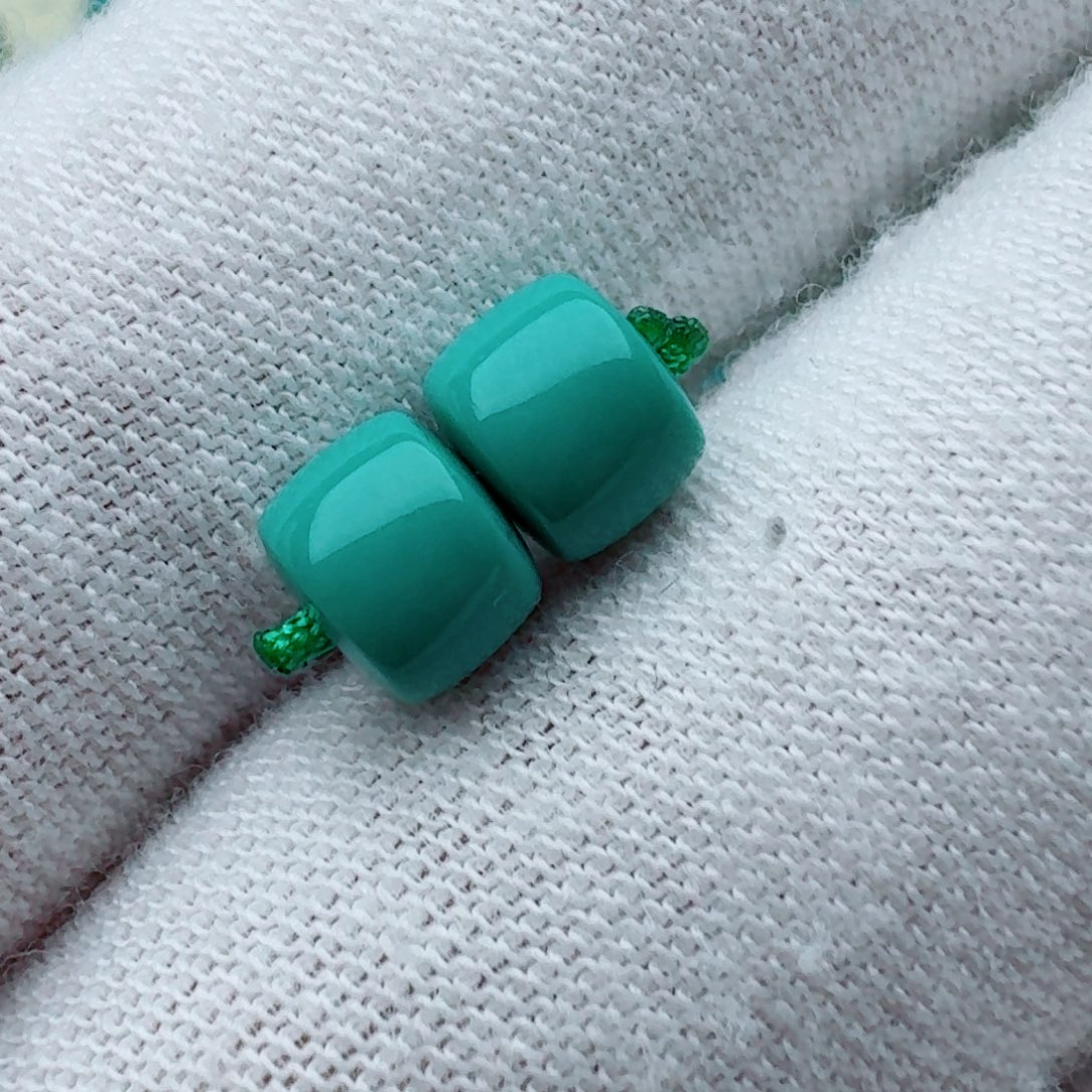 绿松石未镶嵌直切对珠5.9