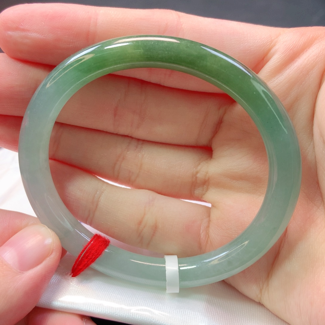 未镶嵌手镯（贵妃镯）翡翠1015号